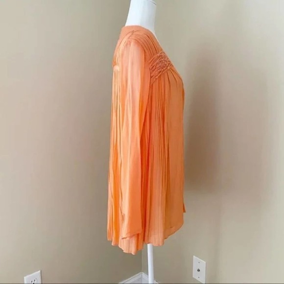 Anthropologie Santari Pleated Button Down embroidered peach Blouse size medium - Picture 3 of 15